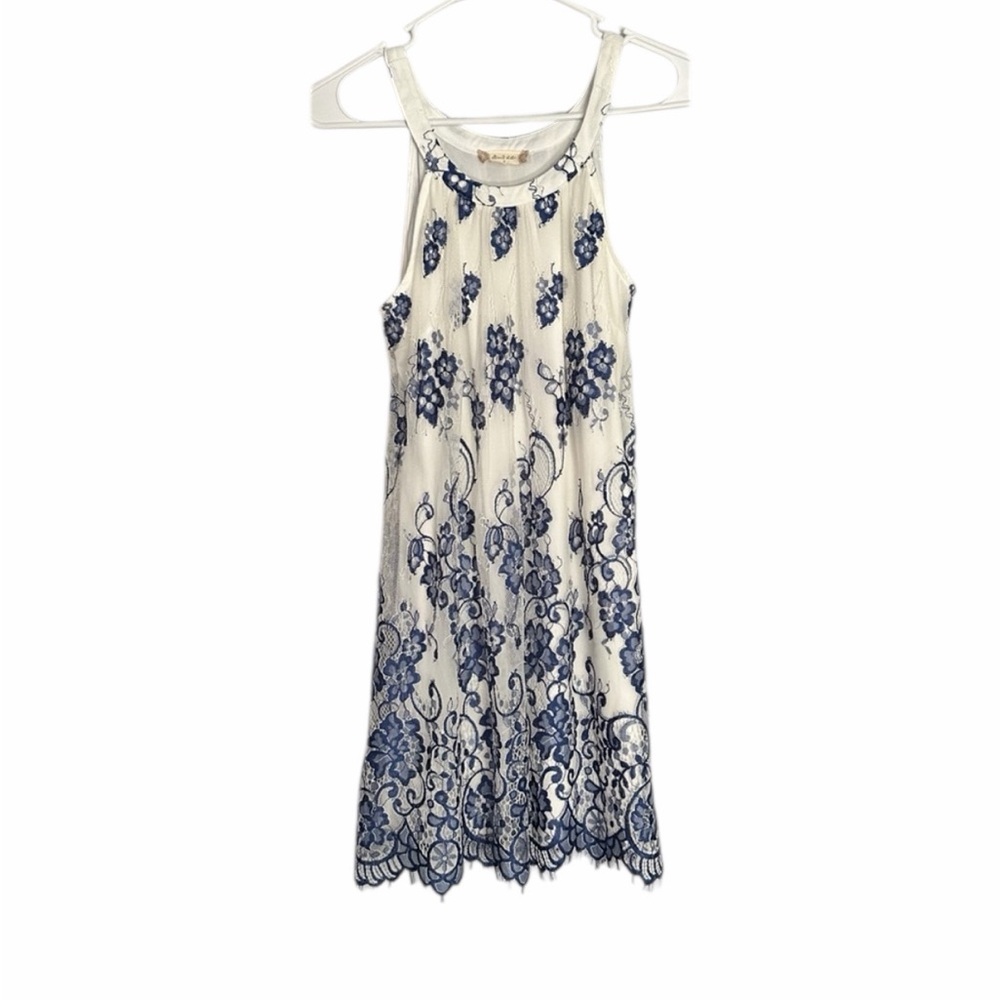 ALTAR’D STATE Lace Sleeveless Dress Blue/White Floral Scallop Hem Size S PTP 17”